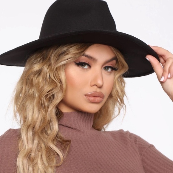 Fashion Nova Black Fedora Hat - Picture 2 of 14